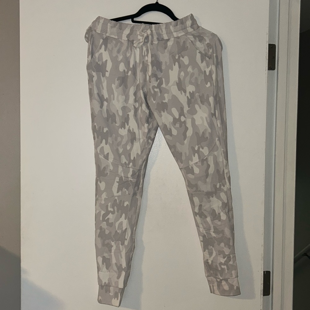 Buff Bunny Collection White Camo Joggers